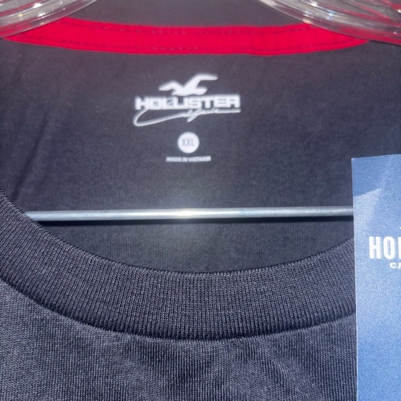 Hollister Black Short Sleeve Tee Casual Wear - Picture 3 of 3